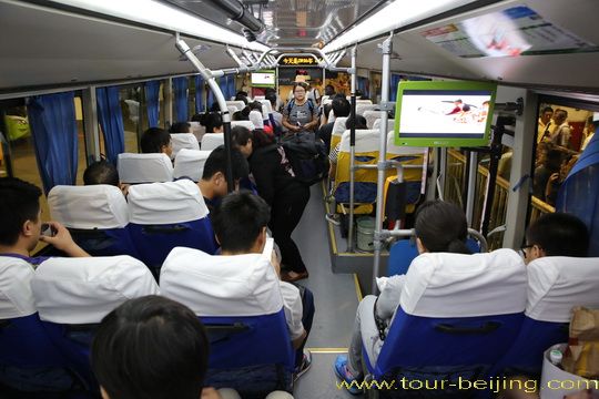 The 916 buses are clean and air-conditioned.