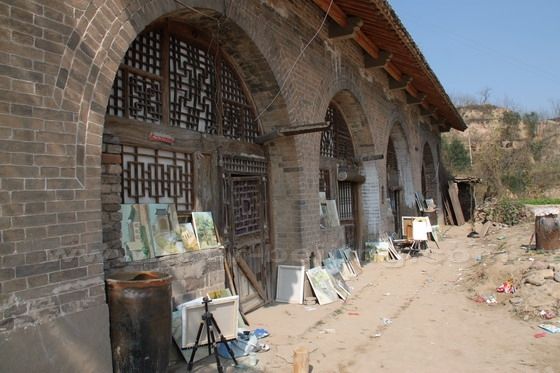 A group of arts students stay here for drawing classes