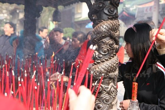 Burning incenses for good scores
