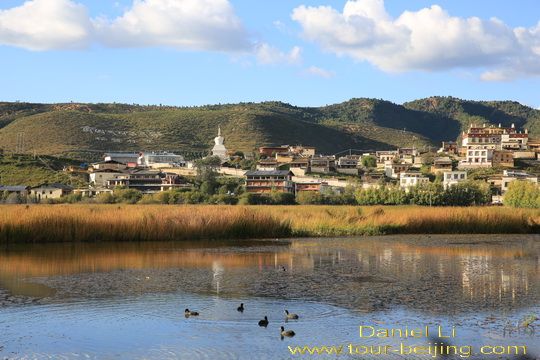 Ganden Sumtseling Monastery is a walled complex with group buildings 