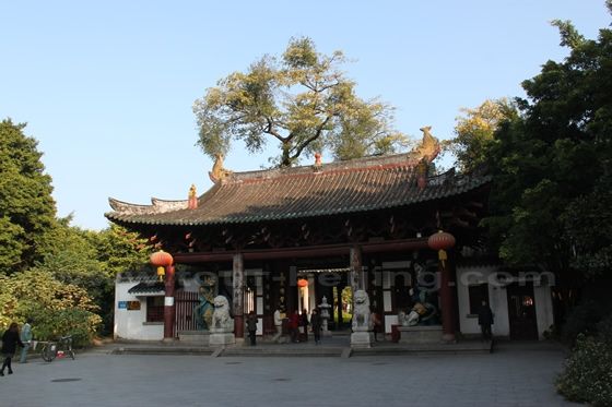 How to Visit Guangxiao Temple Guangzhou