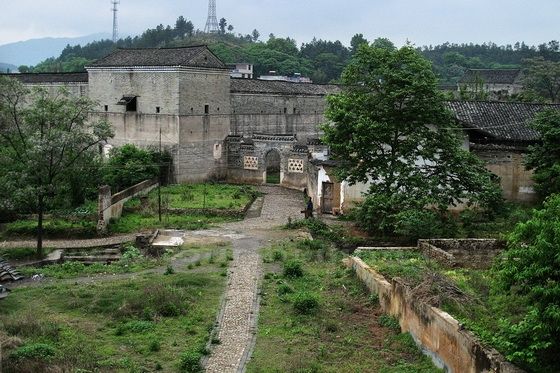 Hakka Earth Houses at Longnan