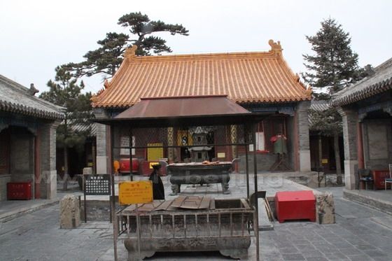 Inside Huiji Temple - It is a typical courtyard with the main house as the shrine of the Goddess.