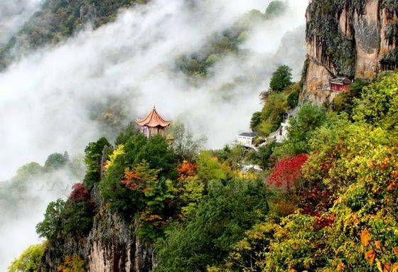Autumn View at Nangong Mountain National Forest Park