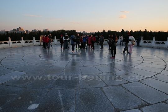 On the top of the three-layer altar