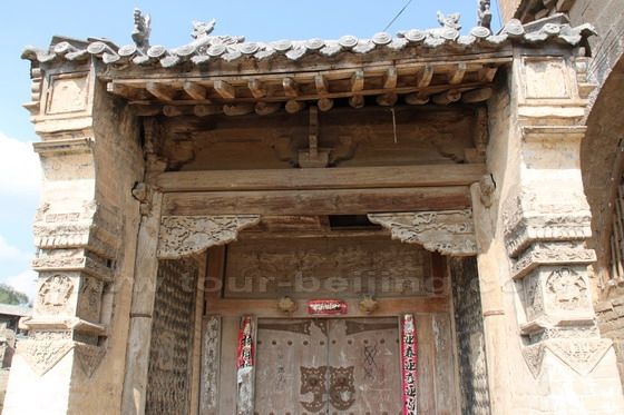 Ornate entrance to the most wealthy family on the east