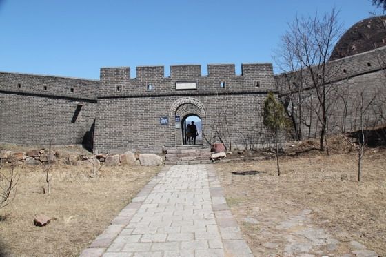 Our hike starts with the fortress of Taipingzhai (900m sea-level)