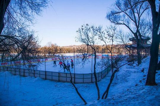 Playing hockey at Summer Resort in Chengde