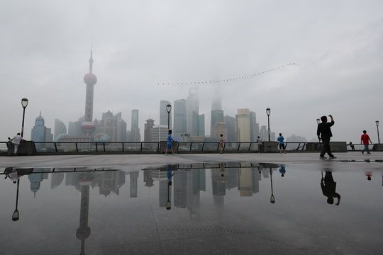 Rainwater reflections of Pudong Skyline on the Bund （5）
