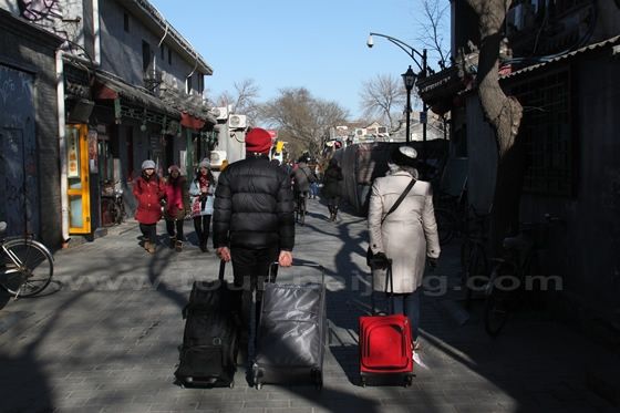 How to Visit Nanluoguxiang Hutong in Beijing