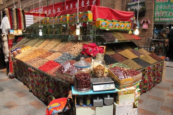 Selling Dried Fruits produced in Xinjiang
