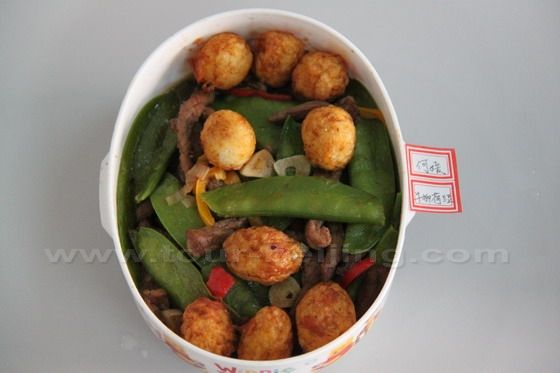 Snow Pea, beef and quail eggs
