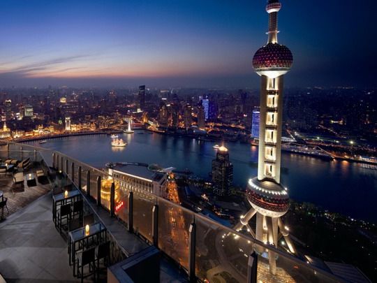 The highest al fresco dining venue in China