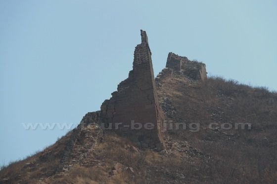 The depilated fort on the east section of Xuliukou Great Wall