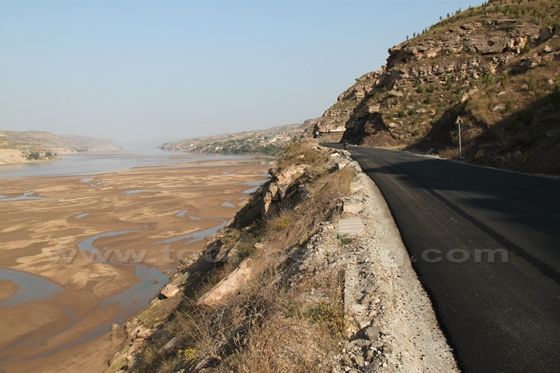 How to Visit Yellow River Frescos