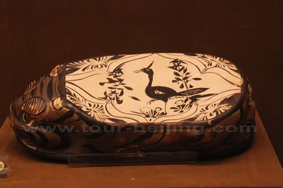 The pillow with paintings 