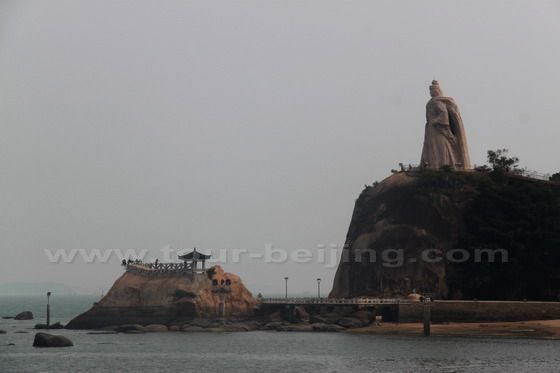 The statue of the National Hero - Zheng Chenggong ( Koxinga )