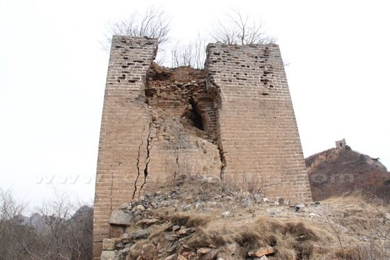 The watch tower was built of bricks with its base constructed with slabs.