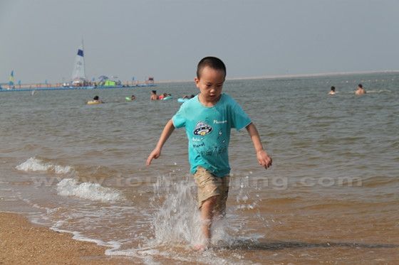 Totally immersed in running on the beach