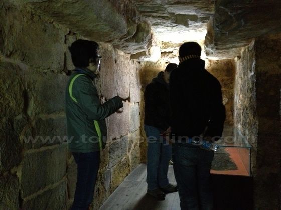 Enter the antechamber 