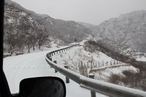 Changyucheng Village and Climb the mountain up to the Changyucheng Great Wall