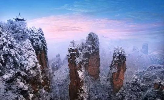 Zhangjiajie seems awaking from a winter snow dream.