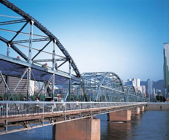  Zhongshan Iron Bridge 
