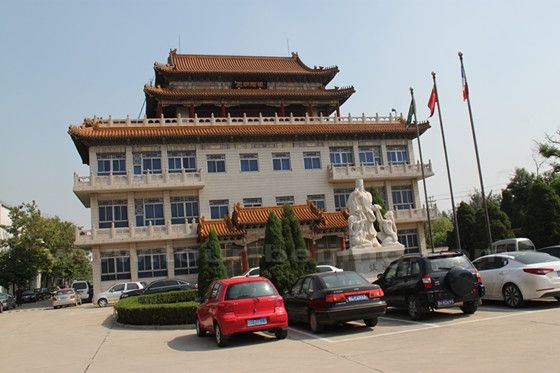 a 3-storey Dynasty Restaurant with the traditional-style.
