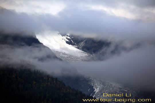  Sinong Glacier ( 斯农冰川)