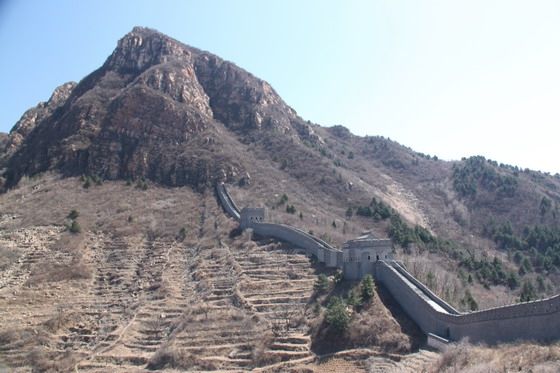 the steep top of Banlagang Mountain serving as a natural barrier