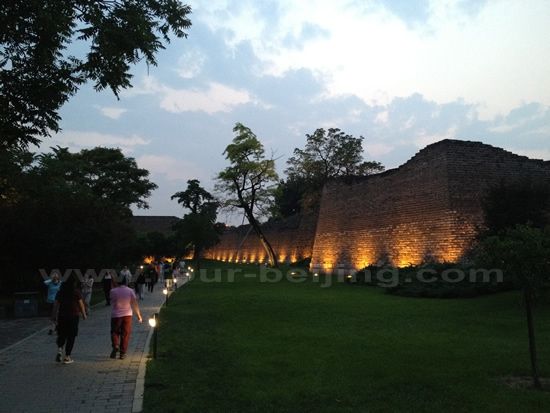 Evening Stroll along Ming Dynasty City Wall in Beijing